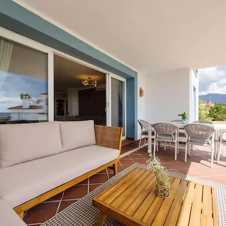 Lägenhet Spanish Hillside Haven Estepona