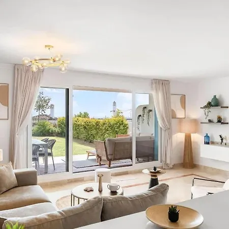 Daire Spanish Hillside Haven Estepona